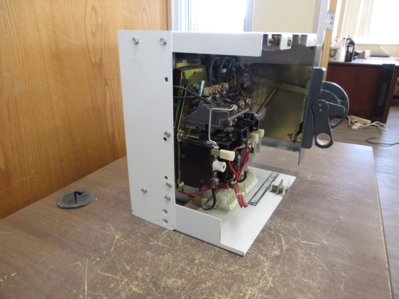 Allen-Bradley Size 1 MCC Bucket 2112B-BAB-3-4R-6-24R 480V 3Ph 60Hz 120V Coil