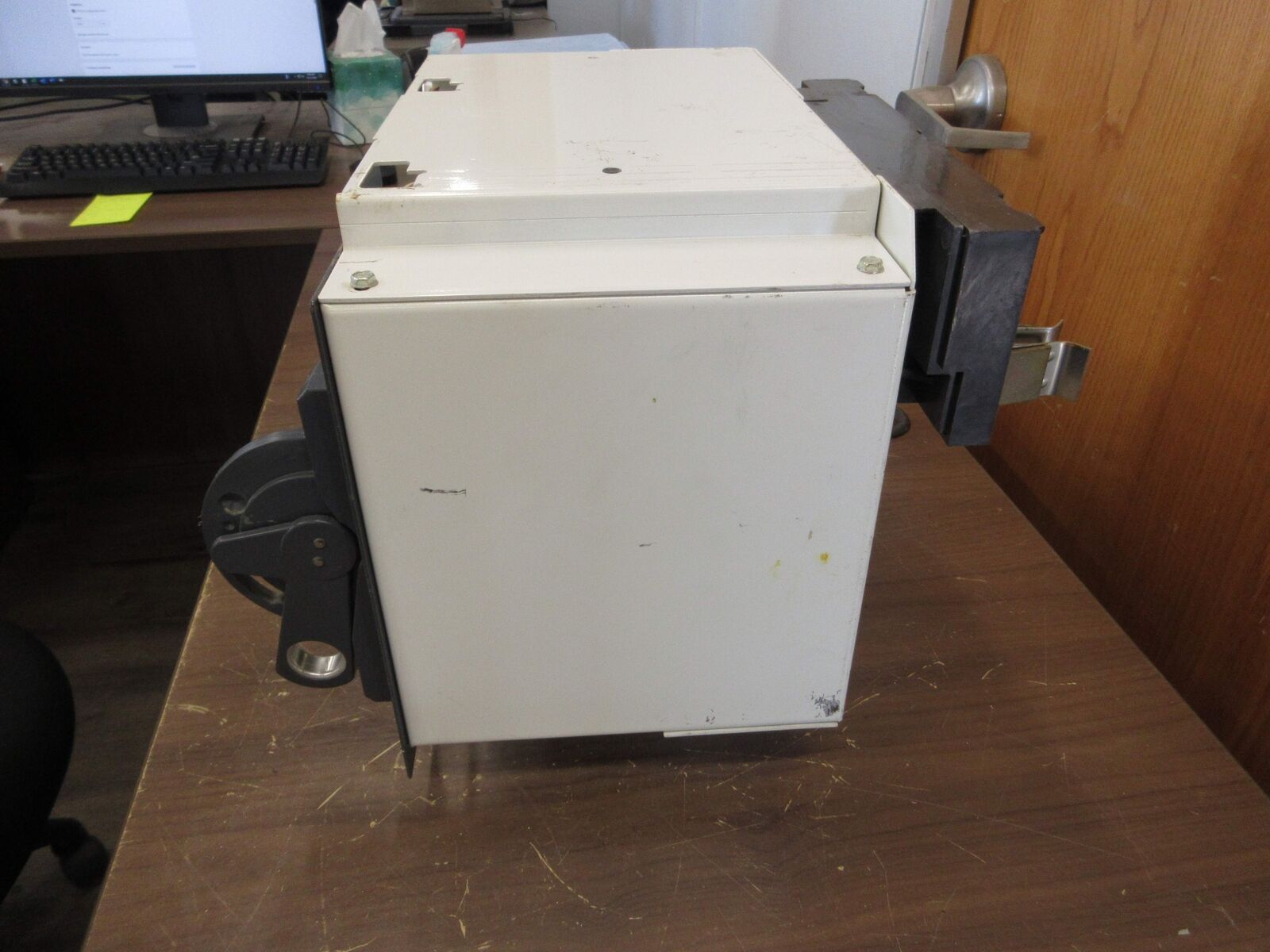 Allen-Bradley Size 1 MCC Bucket 2112B-BAB-3-4R-6-24R 480V 3Ph 60Hz 120V Coil