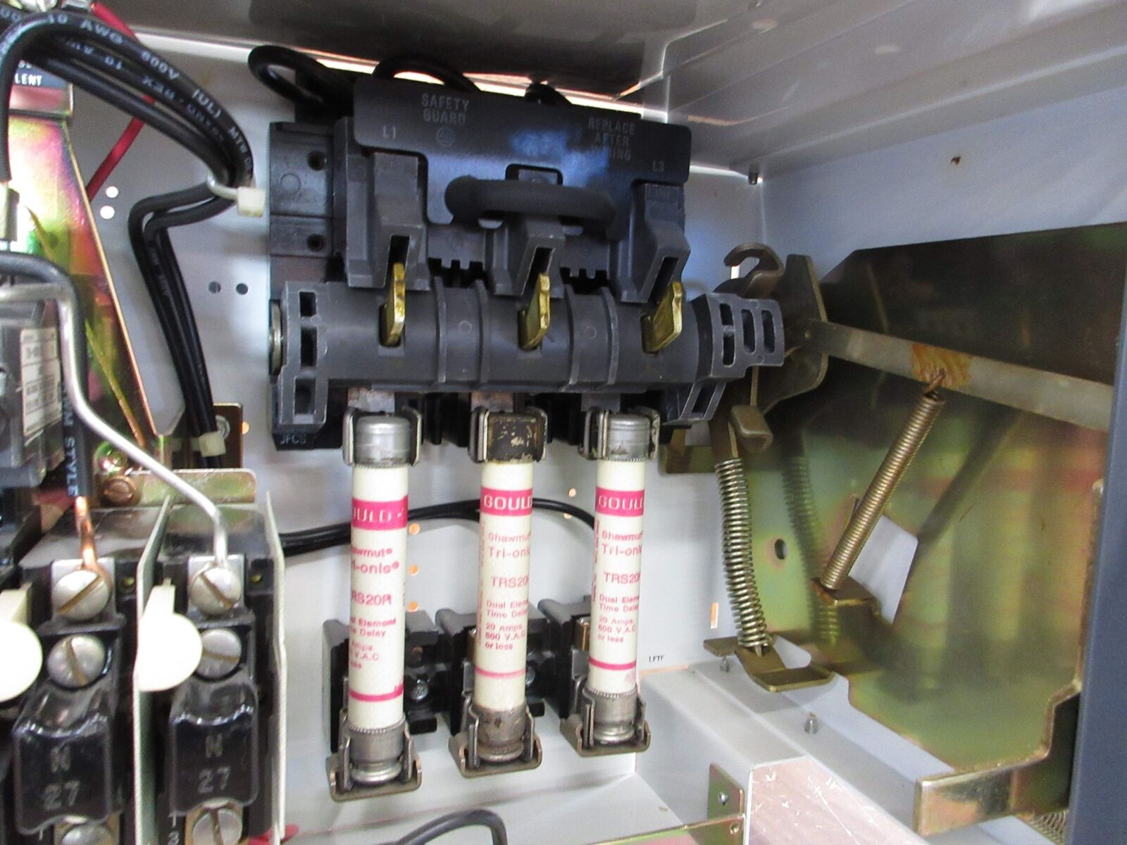 Allen-Bradley Size 1 MCC Bucket 2112B-BAB-3-4R-6-24R 480V 3Ph 60Hz 120V Coil