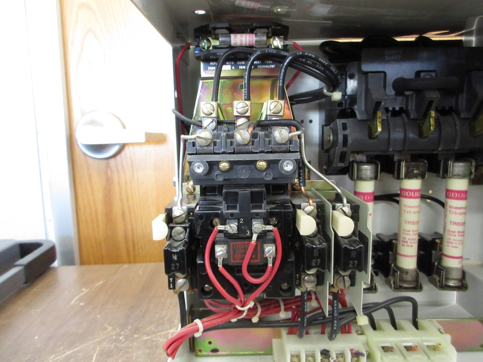 Allen-Bradley Size 1 MCC Bucket 2112B-BAB-3-4R-6-24R 480V 3Ph 60Hz 120V Coil
