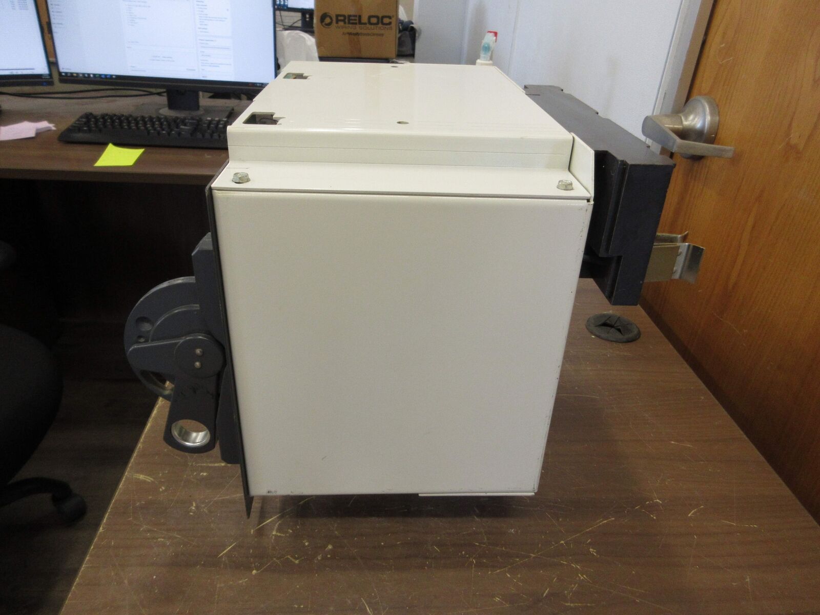 Allen-Bradley Size 1 MCC Bucket 2112B-BAB-3-4R-6-24R 480V 3Ph 60Hz 120V Coil