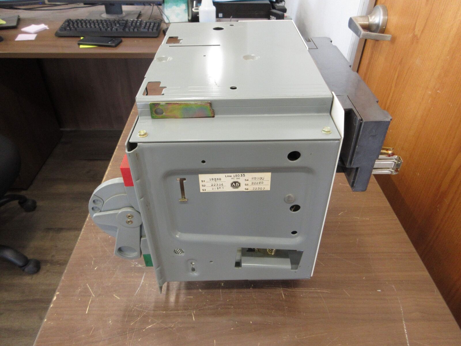 Allen-Bradley Size 1 MCC Bucket 2112B-BDB-4R-6P-24R-9000 480V 3Ph 60Hz 120V Coil