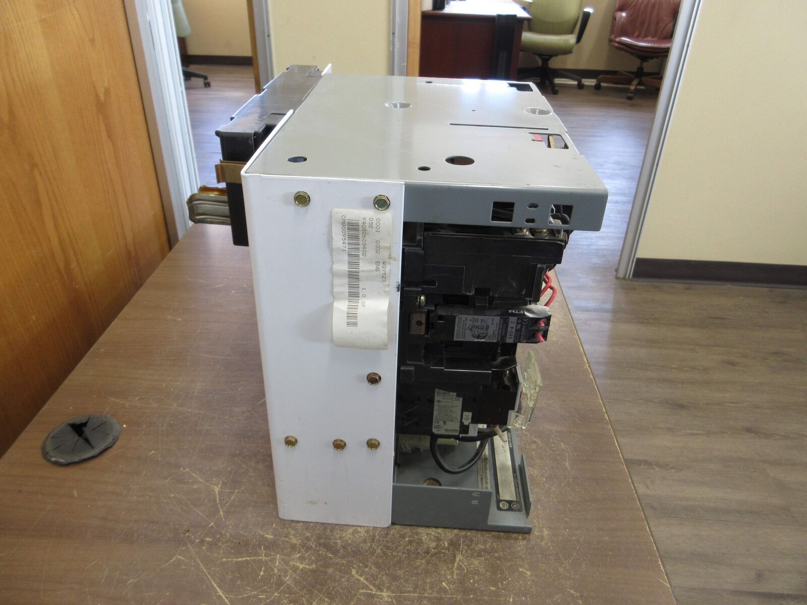 Allen-Bradley Size 2 MCC Bucket YUGWQY923/1AW 480V 3Ph 60Hz 120V Coil *No Door*