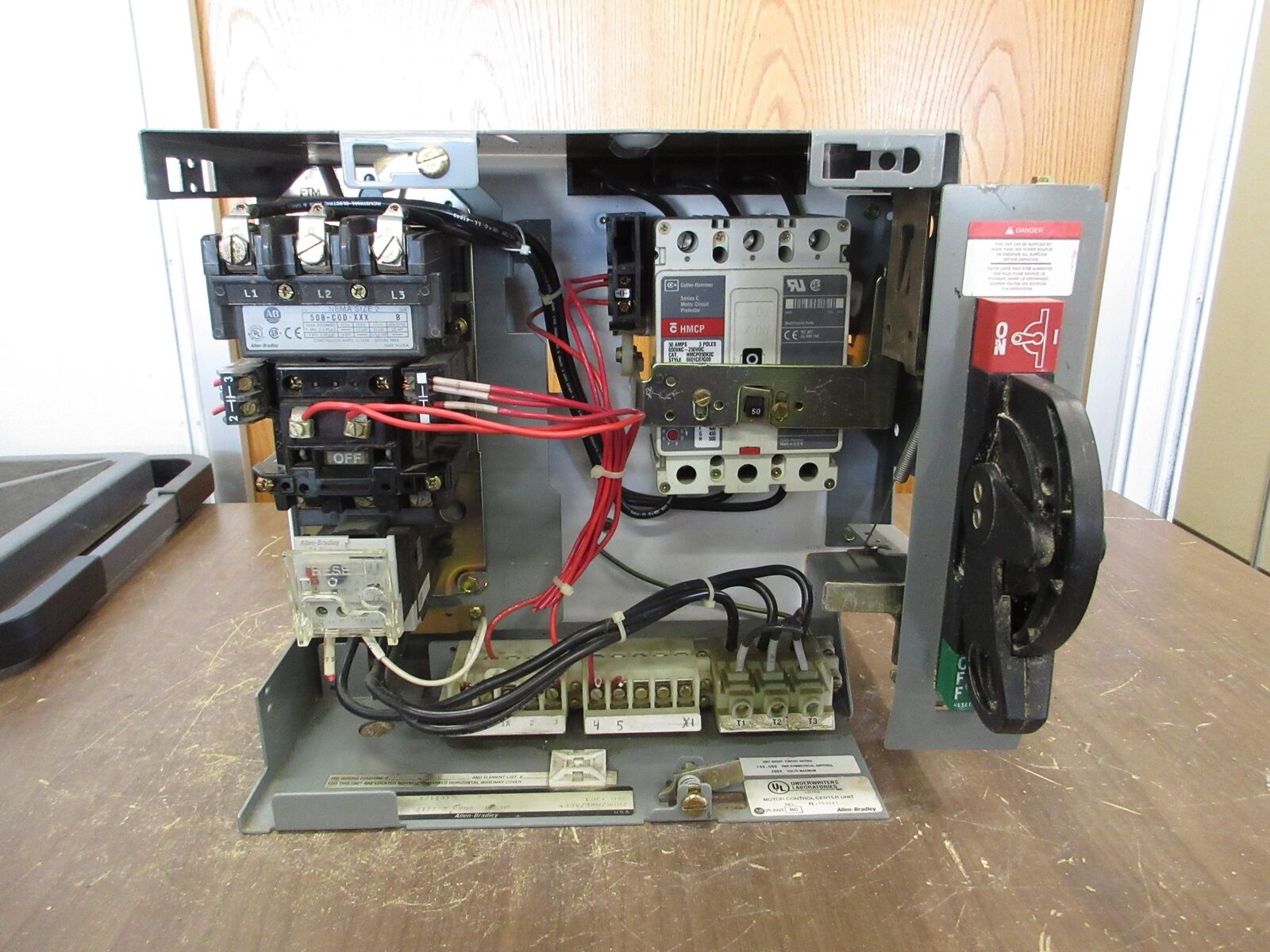 Allen-Bradley Size 2 MCC Bucket YUGWQY923/1AW 480V 3Ph 60Hz 120V Coil *No Door*