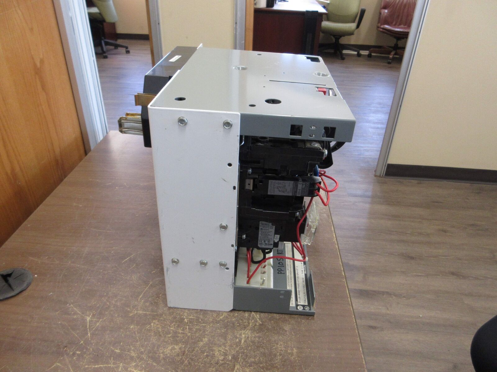 Allen-Bradley Size 1 MCC Bucket 2112B-BDBD-7FEEC-17-21-24J-37 X 480V 3Ph 60Hz