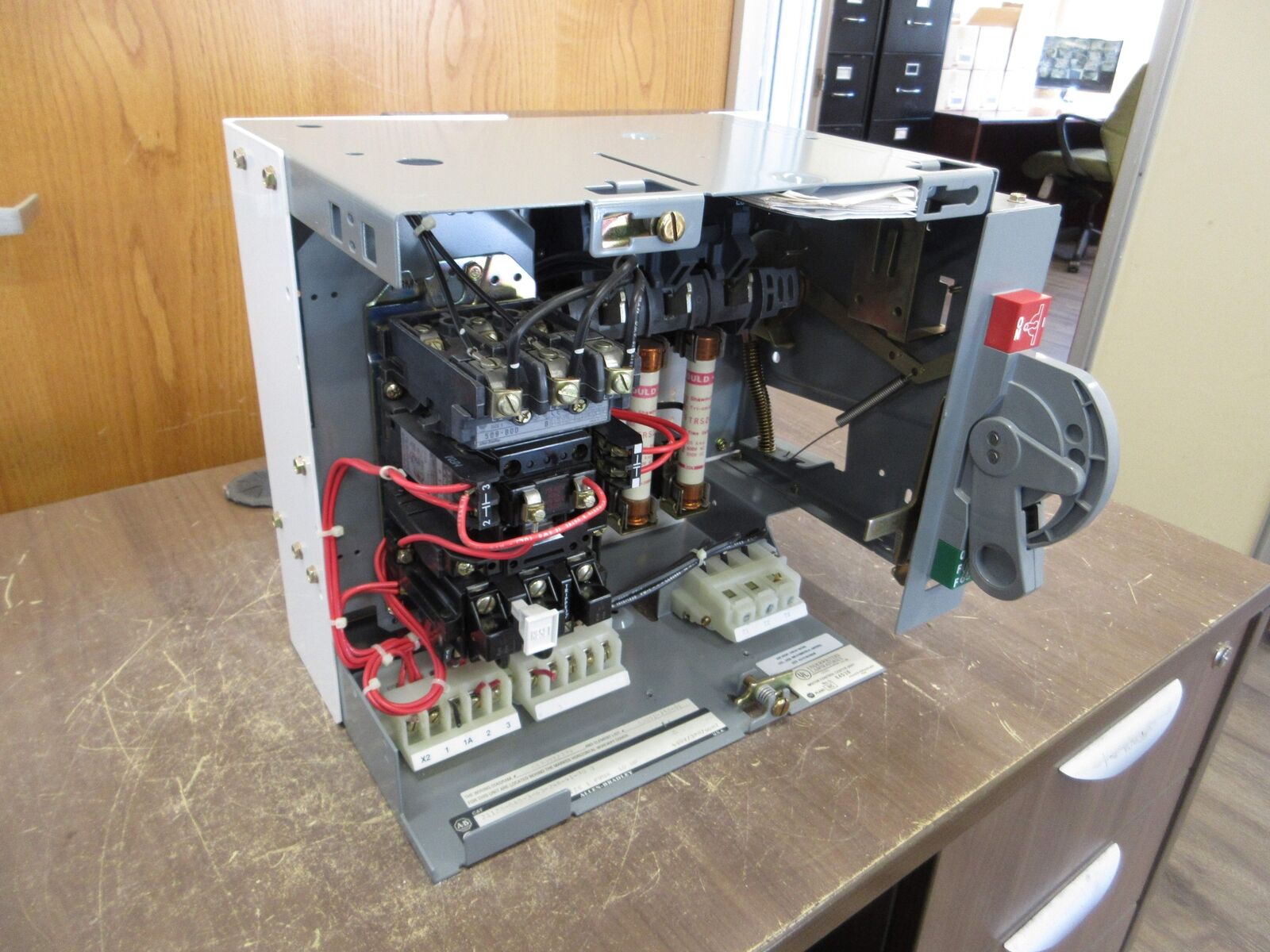 Allen-Bradley Size 1 MCC Bucket 2112B-BAB-3-6S-24R-41-90 Q 480V 3Ph 60Hz Used