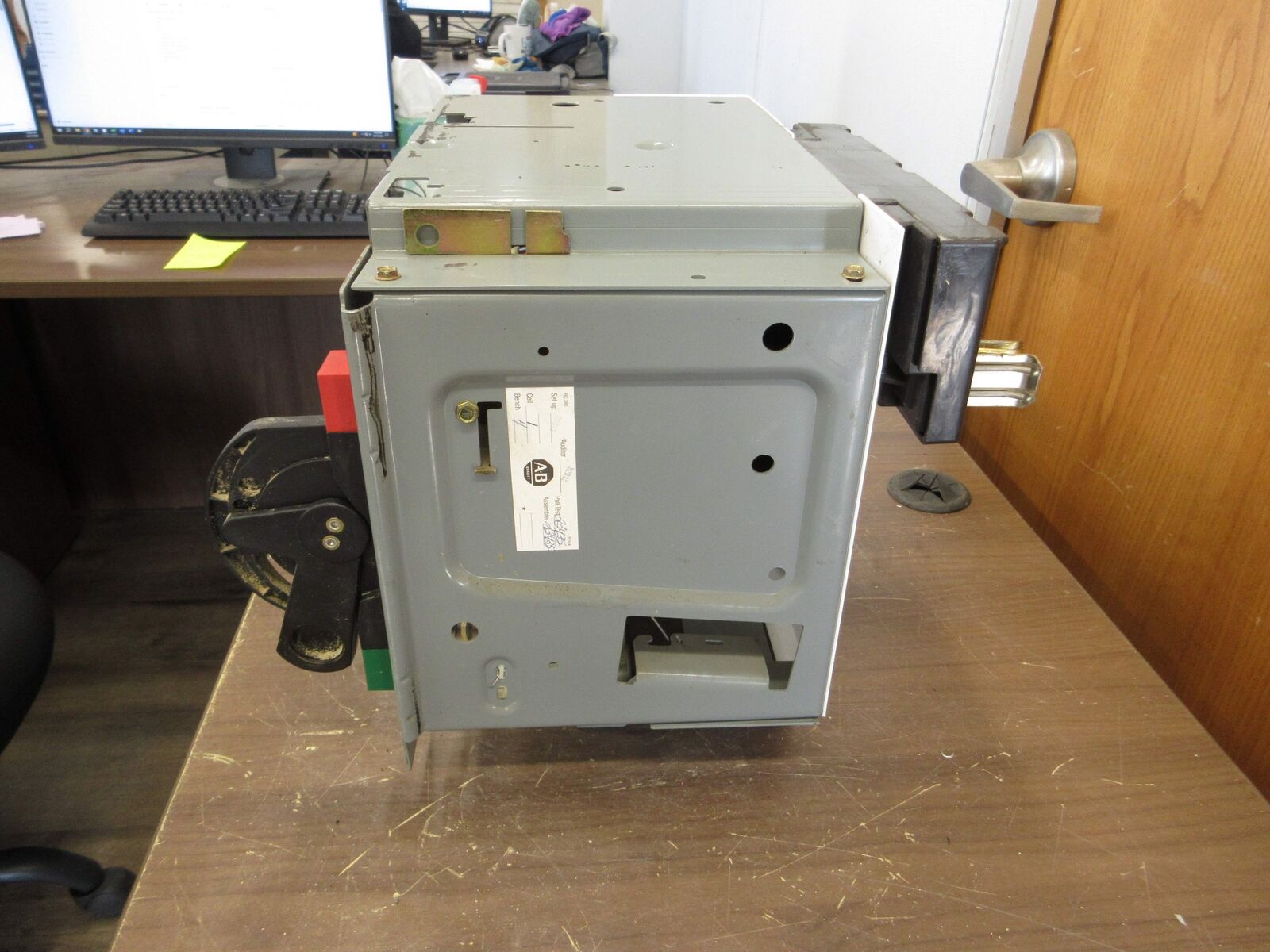 Allen-Bradley Size 1 MCC Bucket YUGWQY923/1AS 480V 3Ph 60Hz 120V Coil w/ Door