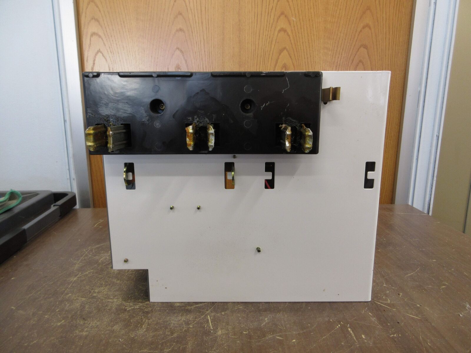 Allen-Bradley Size 1 MCC Bucket YUGWQY923/1AS 480V 3Ph 60Hz 120V Coil w/ Door