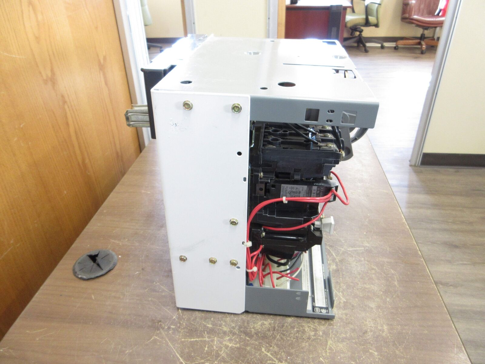 Allen-Bradley Size 1 MCC Bucket 2112B-BAB-3-6S-24R-41-90 0 480V 3Ph 60Hz Used