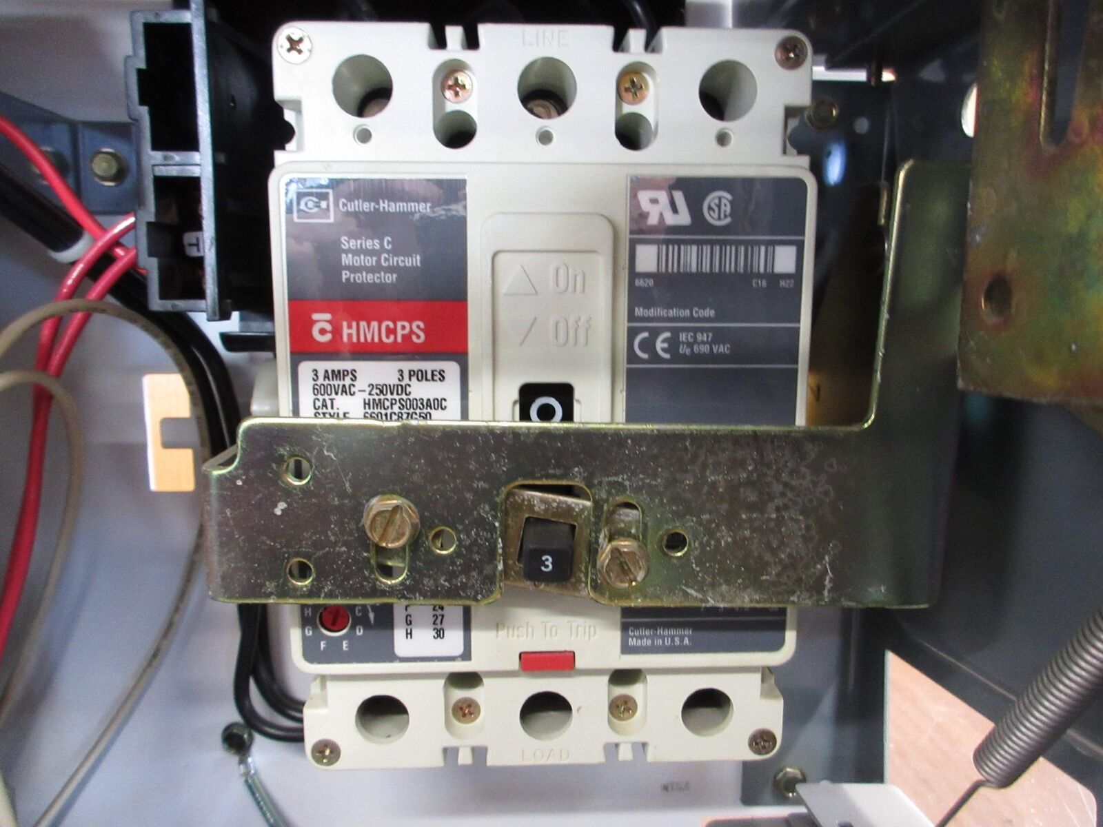 Allen-Bradley Size 1 MCC Bucket YUGWQY923/1AK 480V 3Ph 60Hz 120V Coil w/ Door