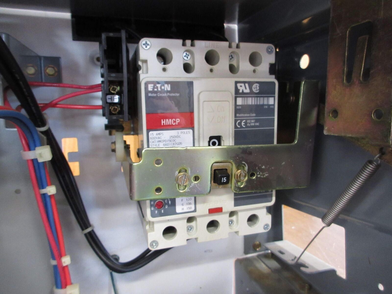 Allen-Bradley Size 1 MCC Bucket 2113B-BDBD-7FEC2A-37CA-98 Q 480V 3Ph 60Hz Used