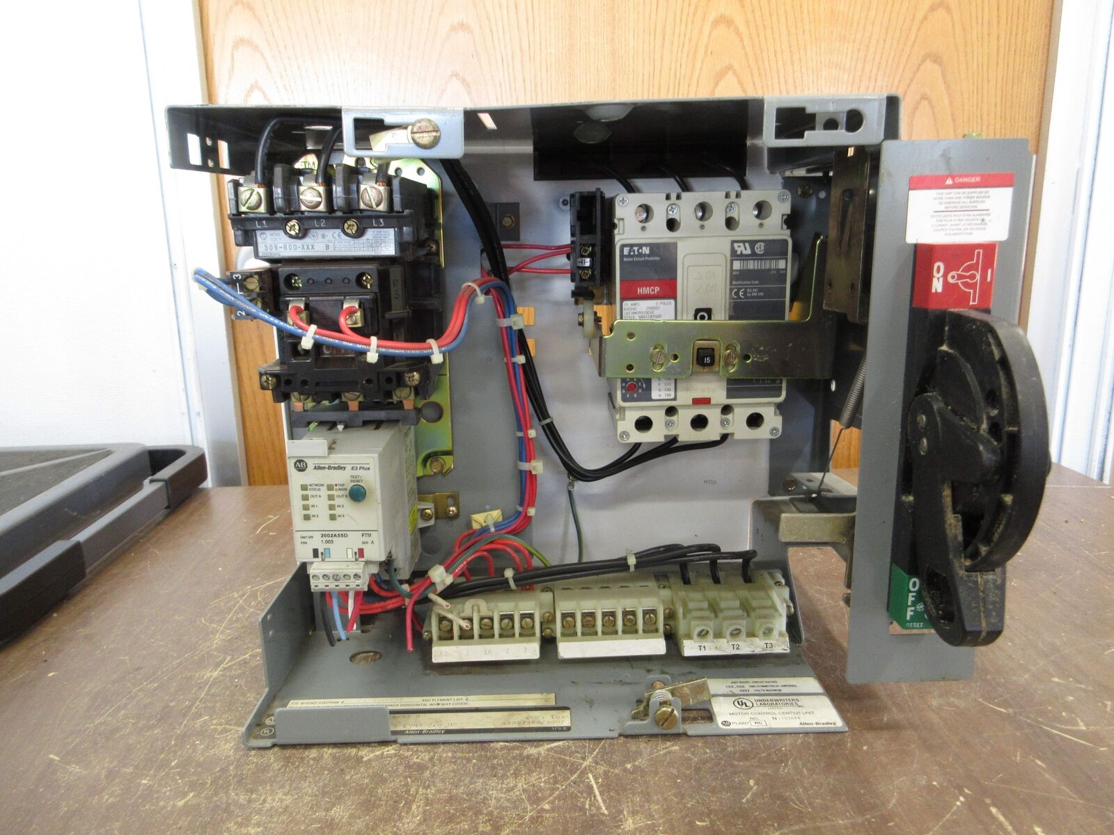 Allen-Bradley Size 1 MCC Bucket 2113B-BDBD-7FEC2A-37CA-98 Q 480V 3Ph 60Hz Used