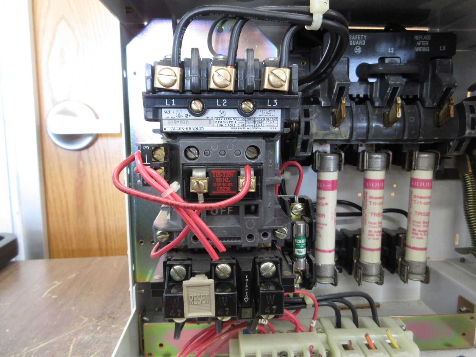 Allen-Bradley Size 1 MCC Bucket 2112B-BDB-3-4R-6-24SP 480V 3Ph 60Hz 120V Coil