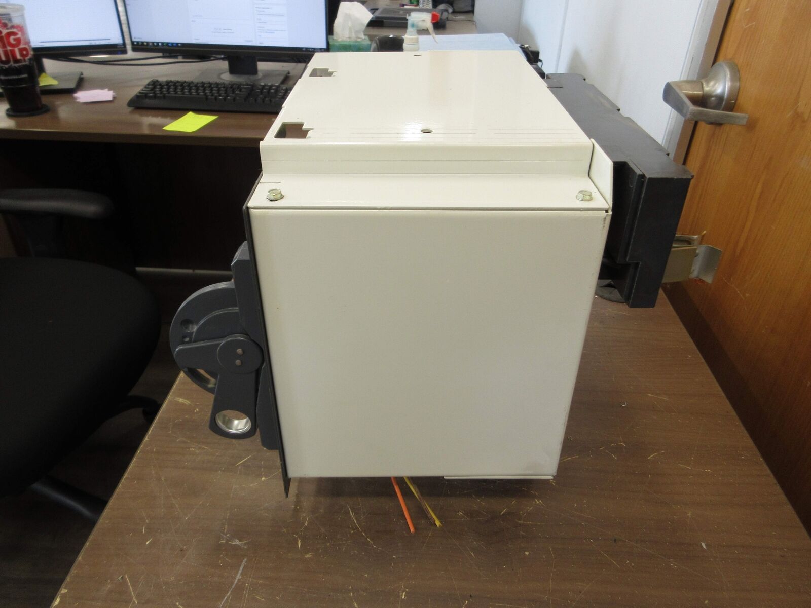 Allen-Bradley Size 1 MCC Bucket 2112B-BAB-3-4R-6-24R 480V 3Ph 60Hz 120V Coil