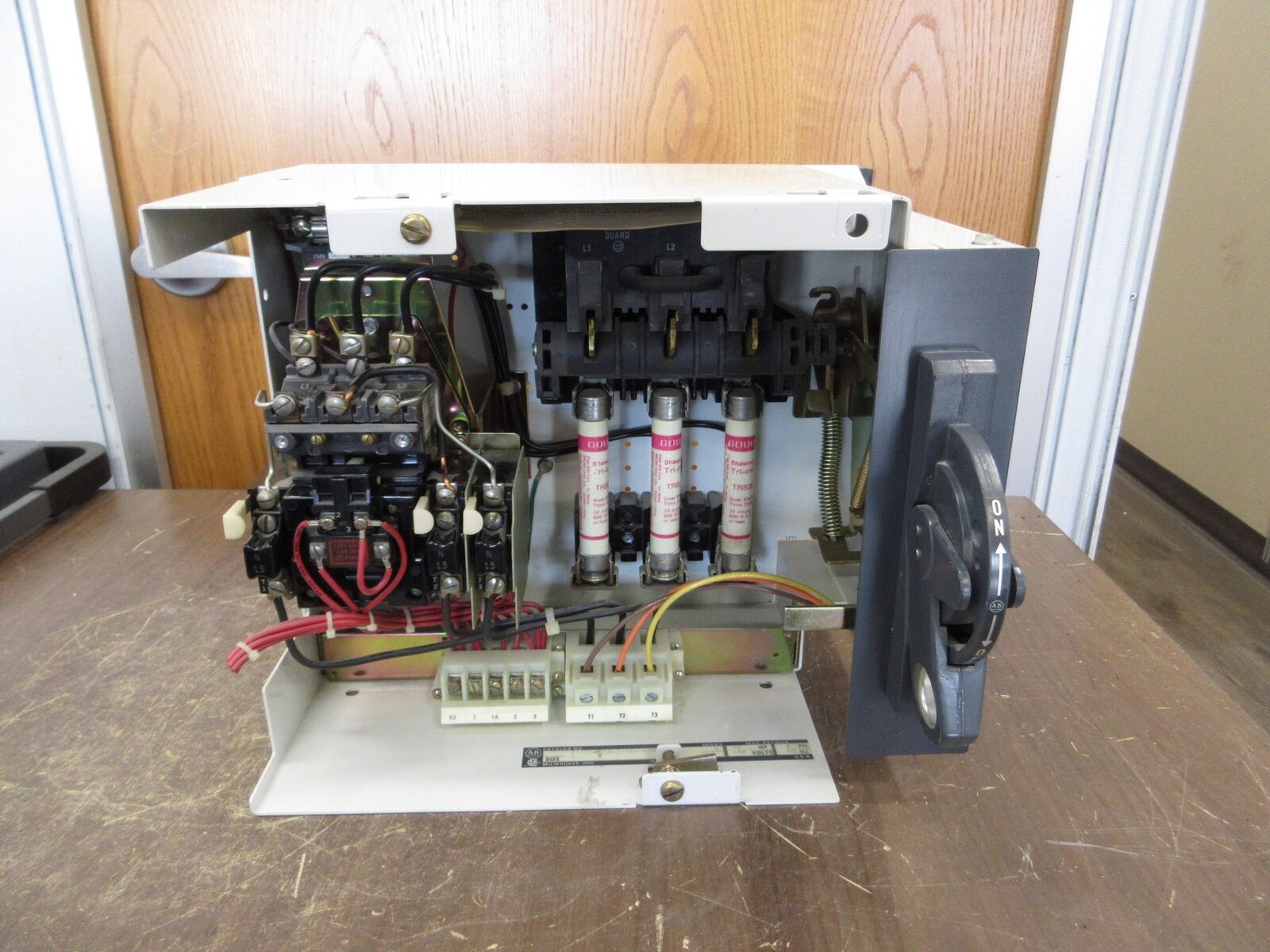 Allen-Bradley Size 1 MCC Bucket 2112B-BAB-3-4R-6-24R 480V 3Ph 60Hz 120V Coil