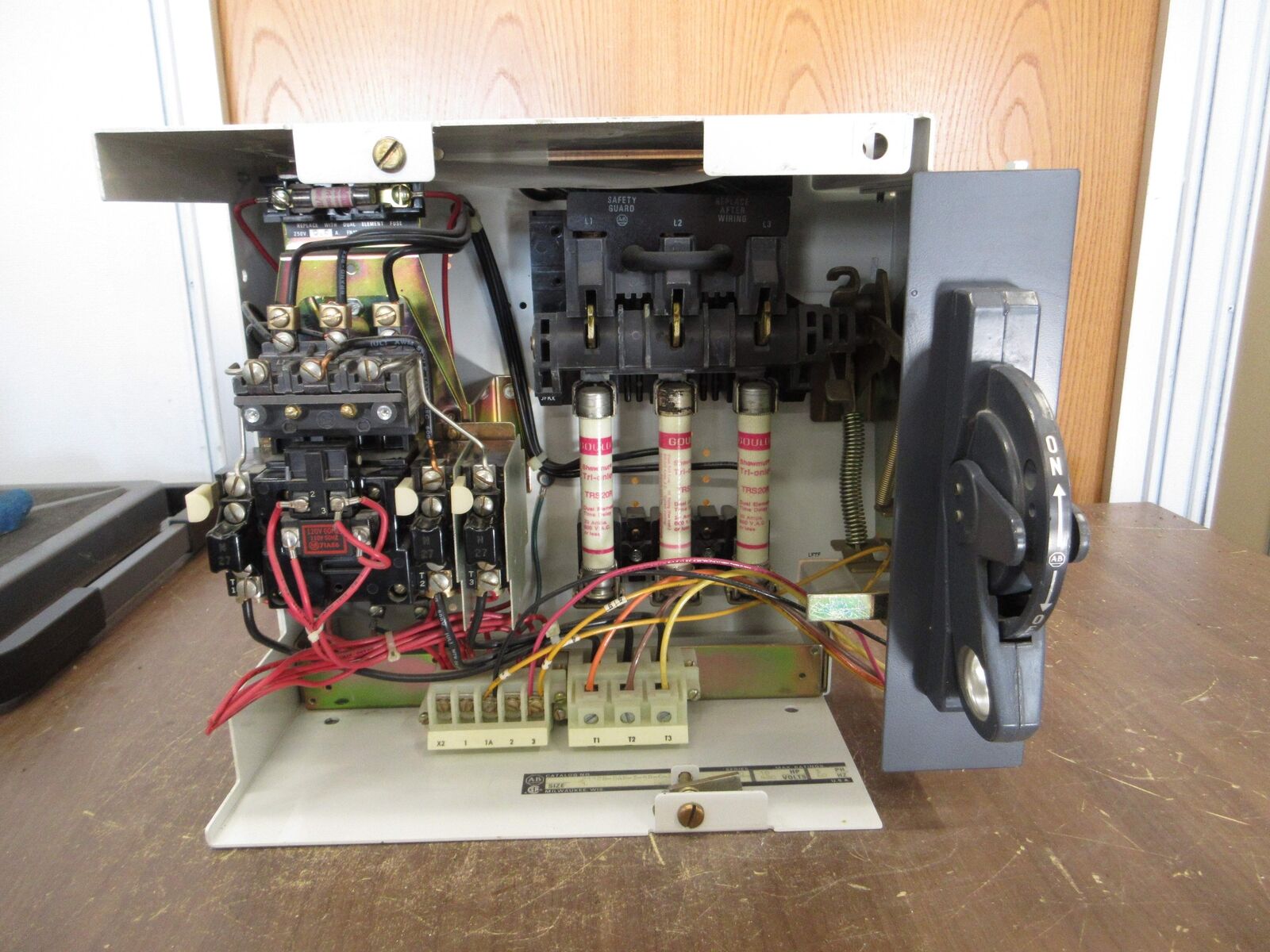 Allen-Bradley Size 1 MCC Bucket 2112B-BAB-3-4R-6-24R 480V 3Ph 60Hz 120V Coil