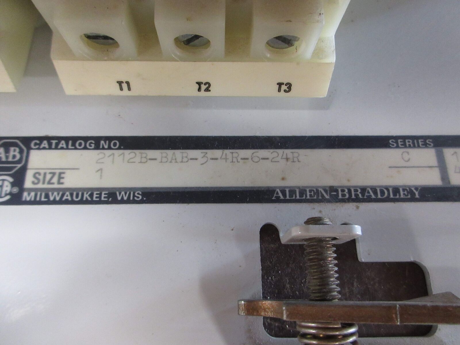 Allen-Bradley Size 1 MCC Bucket 2112B-BAB-3-4R-6-24R 480V 3Ph 60Hz 120V Coil