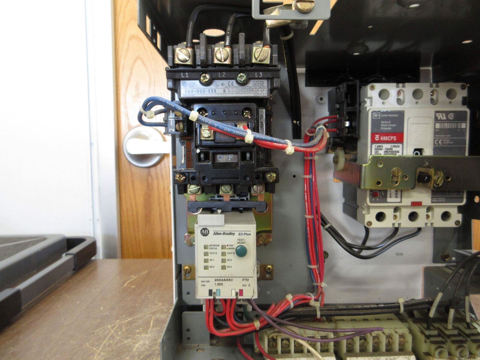 Allen-Bradley Size 1 MCC Bucket 2113B-BDBD-7FEC2A-37CA-98 Q 480V 3Ph 60Hz Used