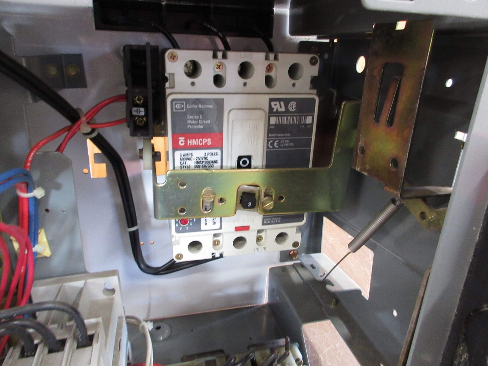 Allen-Bradley Size 1 MCC Bucket YUGWQY923/1AR 480V 3Ph 60Hz 120V Coil