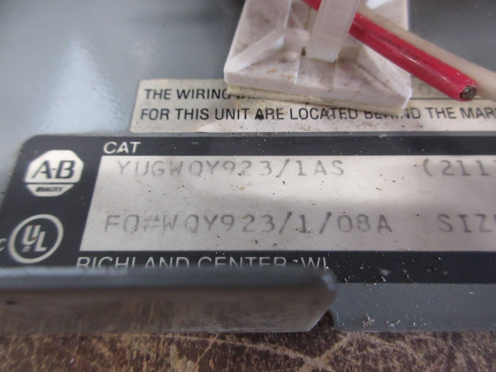 Allen-Bradley Size 1 MCC Bucket YUGWQY923/1AS 480V 3Ph 60Hz 120V Coil w/ Door