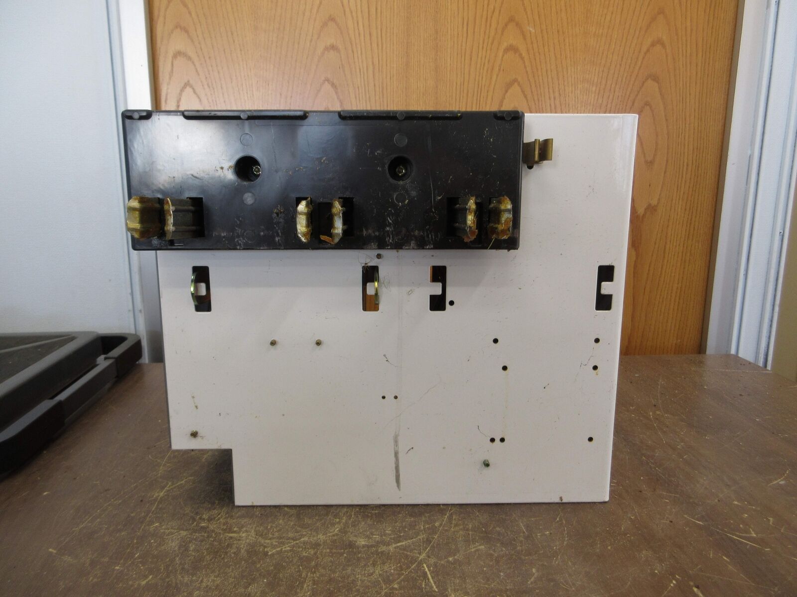Allen-Bradley Size 1 MCC Bucket YUGWQY923/1AR 480V 3Ph 60Hz 120V Coil w/ Door