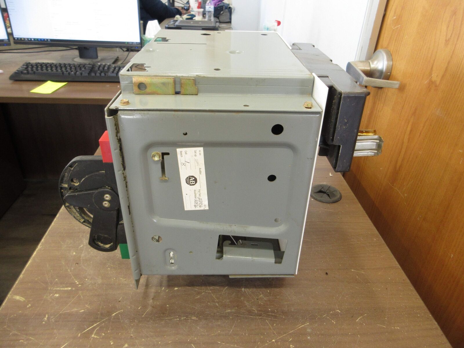 Allen-Bradley Size 1 MCC Bucket YUGWQY923/1AR 480V 3Ph 60Hz 120V Coil w/ Door