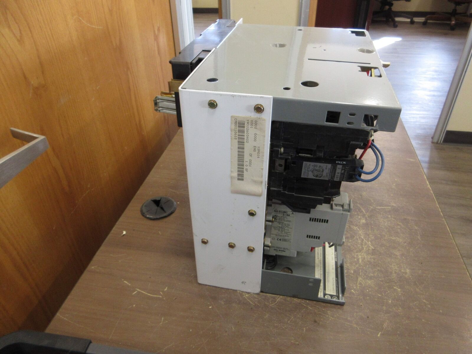 Allen-Bradley Size 1 MCC Bucket 2100U-GXSM014/1 480V 3Ph 60Hz 120V Coil w/ Door