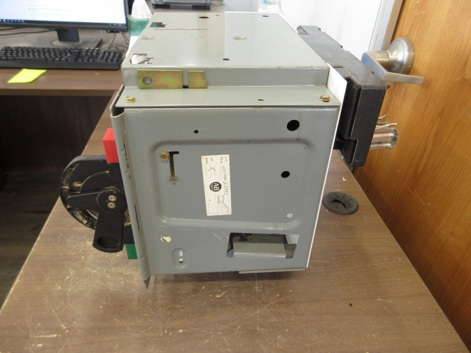 Allen-Bradley Size 1 MCC Bucket 2100U-GXSM014/1 480V 3Ph 60Hz 120V Coil w/ Door