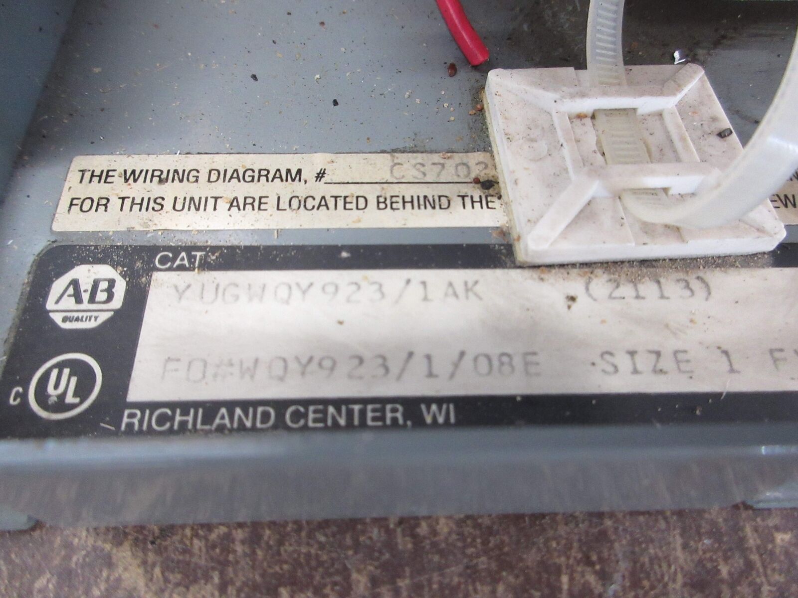 Allen-Bradley Size 1 MCC Bucket YUGWQY923/1AK 480V 3Ph 60Hz 120V Coil w/ Door