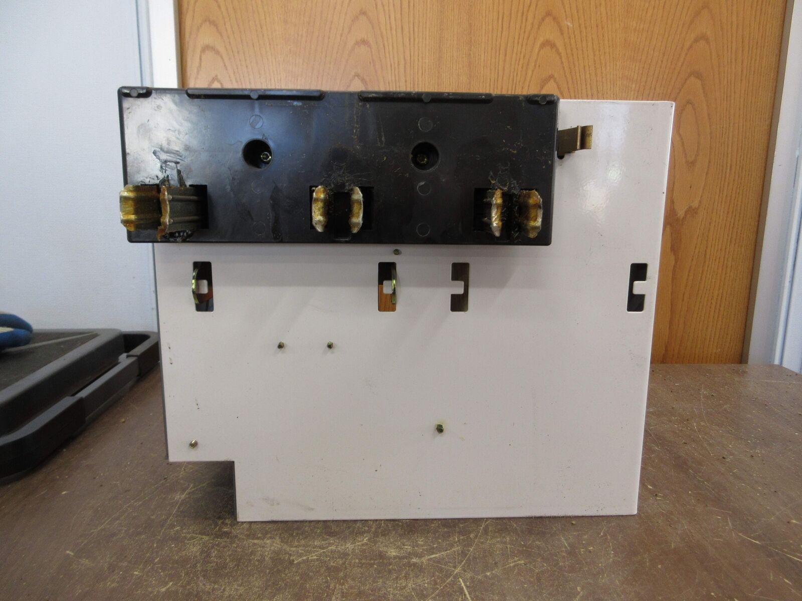 Allen-Bradley Size 1 MCC Bucket YUGWQY923/1AV 480V 3Ph 60Hz 120V Coil w/ Door