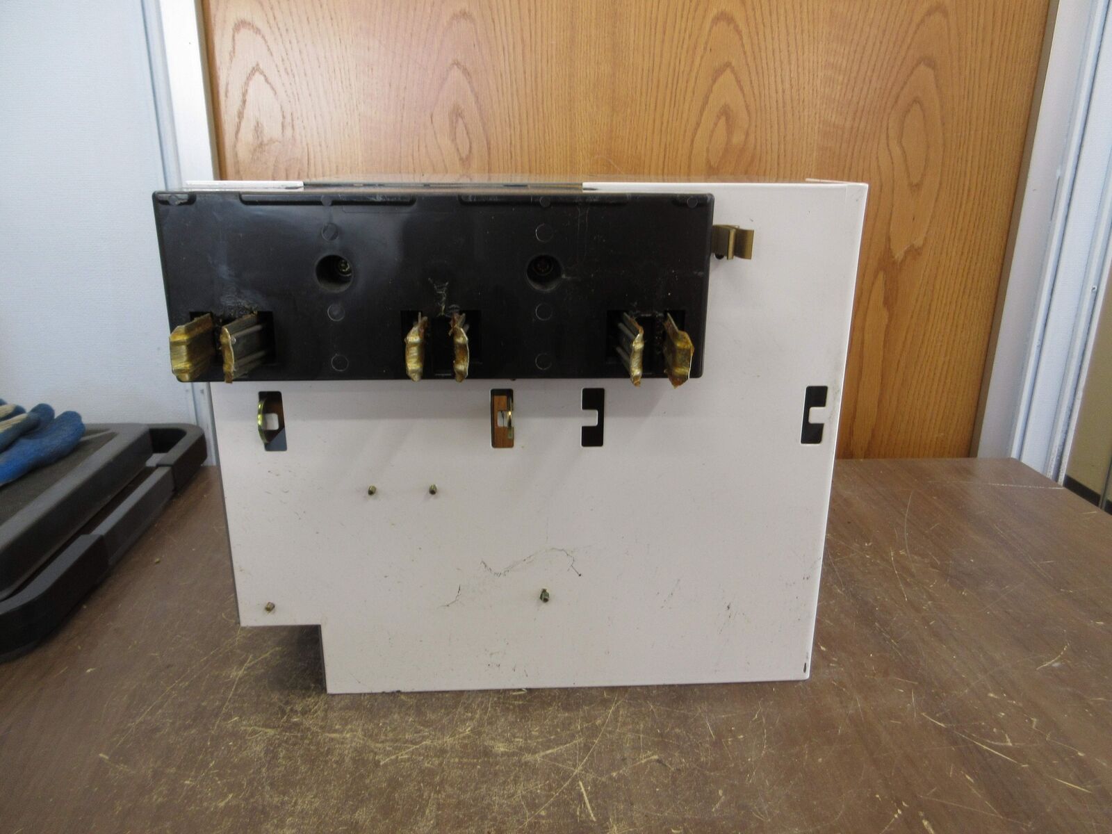 Allen-Bradley Size 2 MCC Bucket YUGWQY923/1AW 480V 3Ph 60Hz 120V Coil w/ Door