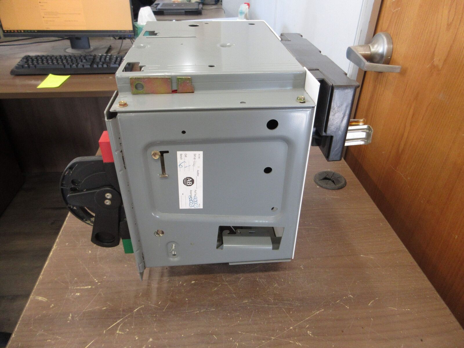 Allen-Bradley Size 2 MCC Bucket YUGWQY923/1AW 480V 3Ph 60Hz 120V Coil w/ Door