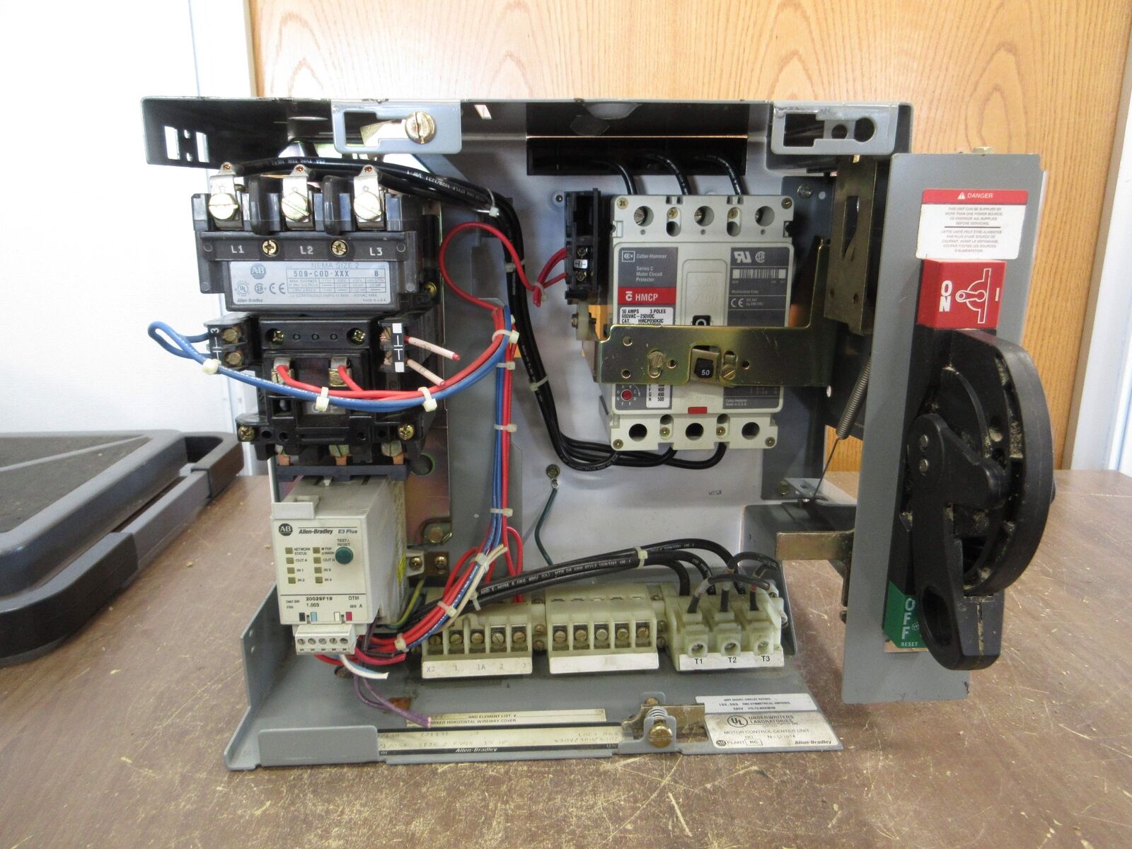 Allen-Bradley Size 2 MCC Bucket YUGWQY923/1AW 480V 3Ph 60Hz 120V Coil w/ Door