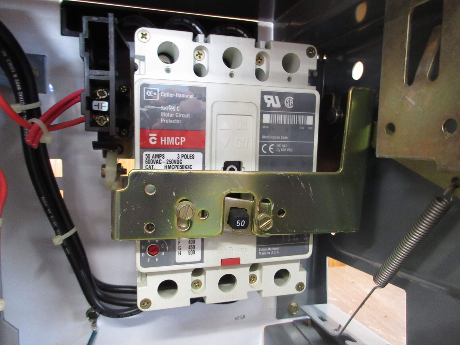 Allen-Bradley Size 2 MCC Bucket YUGWQY923/1AW 480V 3Ph 60Hz 120V Coil w/ Door