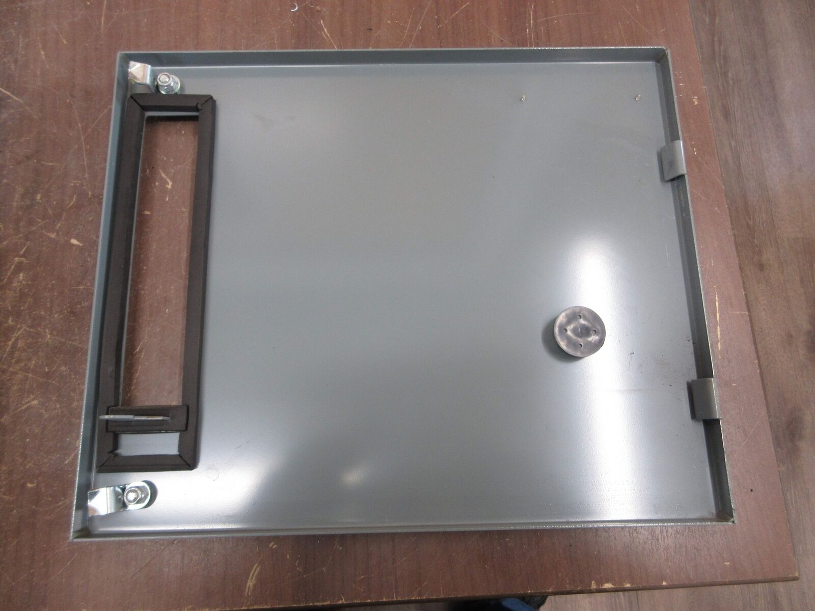 Allen-Bradley Size 2 MCC Bucket YUGWQY923/1AW 480V 3Ph 60Hz 120V Coil w/ Door