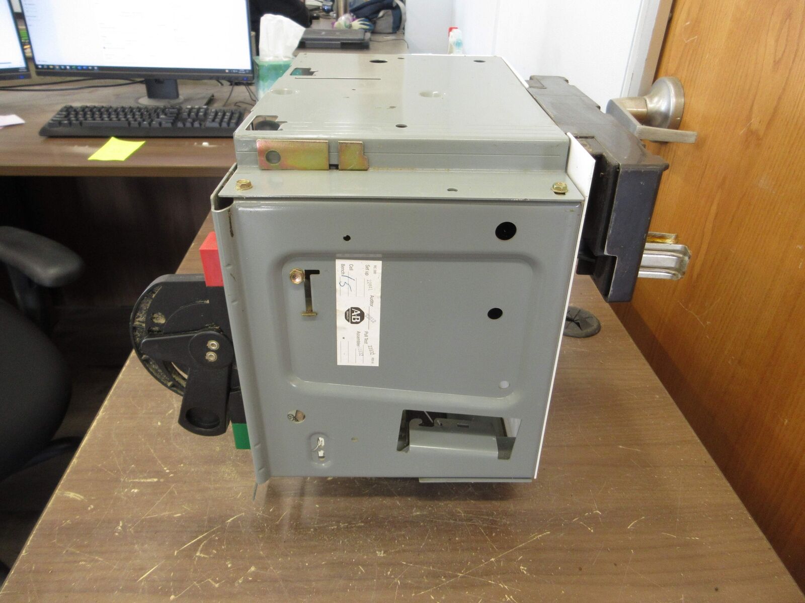 Allen-Bradley Size 2 MCC Bucket YUGWQY923/1AW 480V 3Ph 60Hz 120V Coil w/ Door