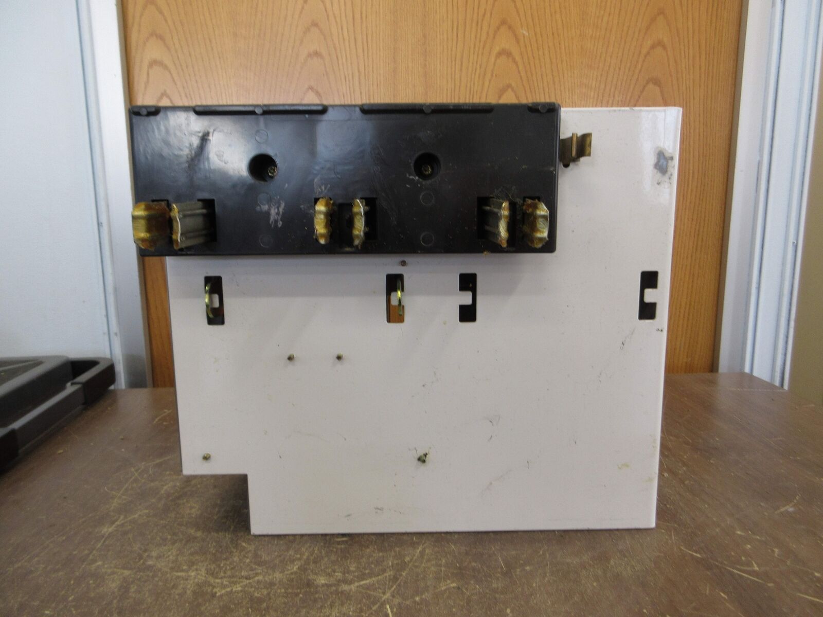 Allen-Bradley Size 2 MCC Bucket YUGWQY923/1AW 480V 3Ph 60Hz 120V Coil w/ Door