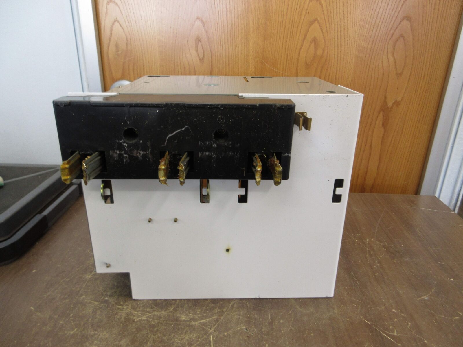 Allen-Bradley Size 2 MCC Bucket YUGWQY923/1AW 480V 3Ph 60Hz 120V Coil w/ Door