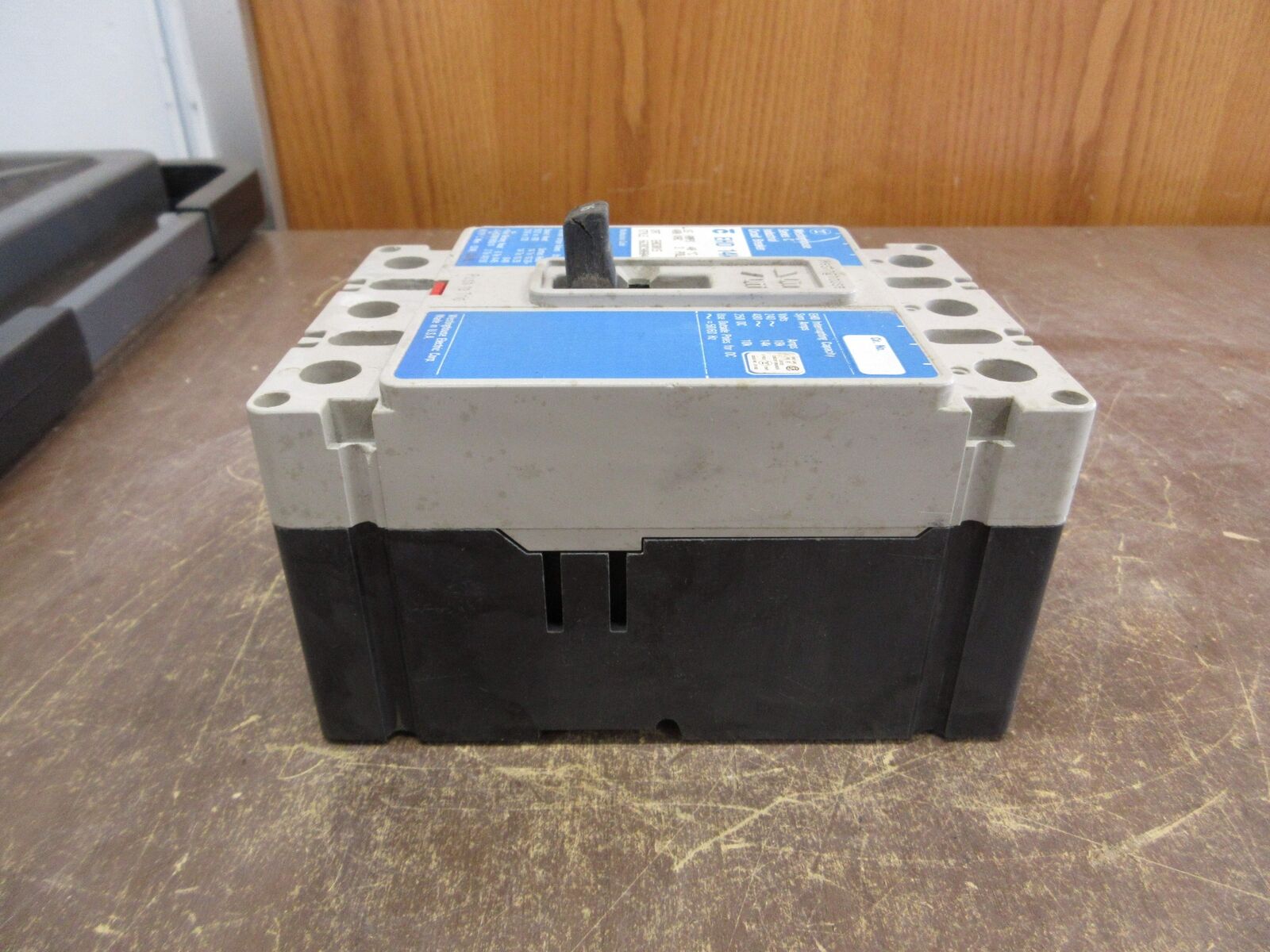 Westinghouse Circuit Breaker EHD3015 15A 480V 3P Used