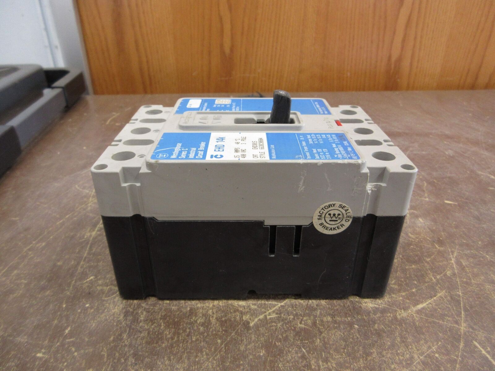 Westinghouse Circuit Breaker EHD3015 15A 480V 3P Used