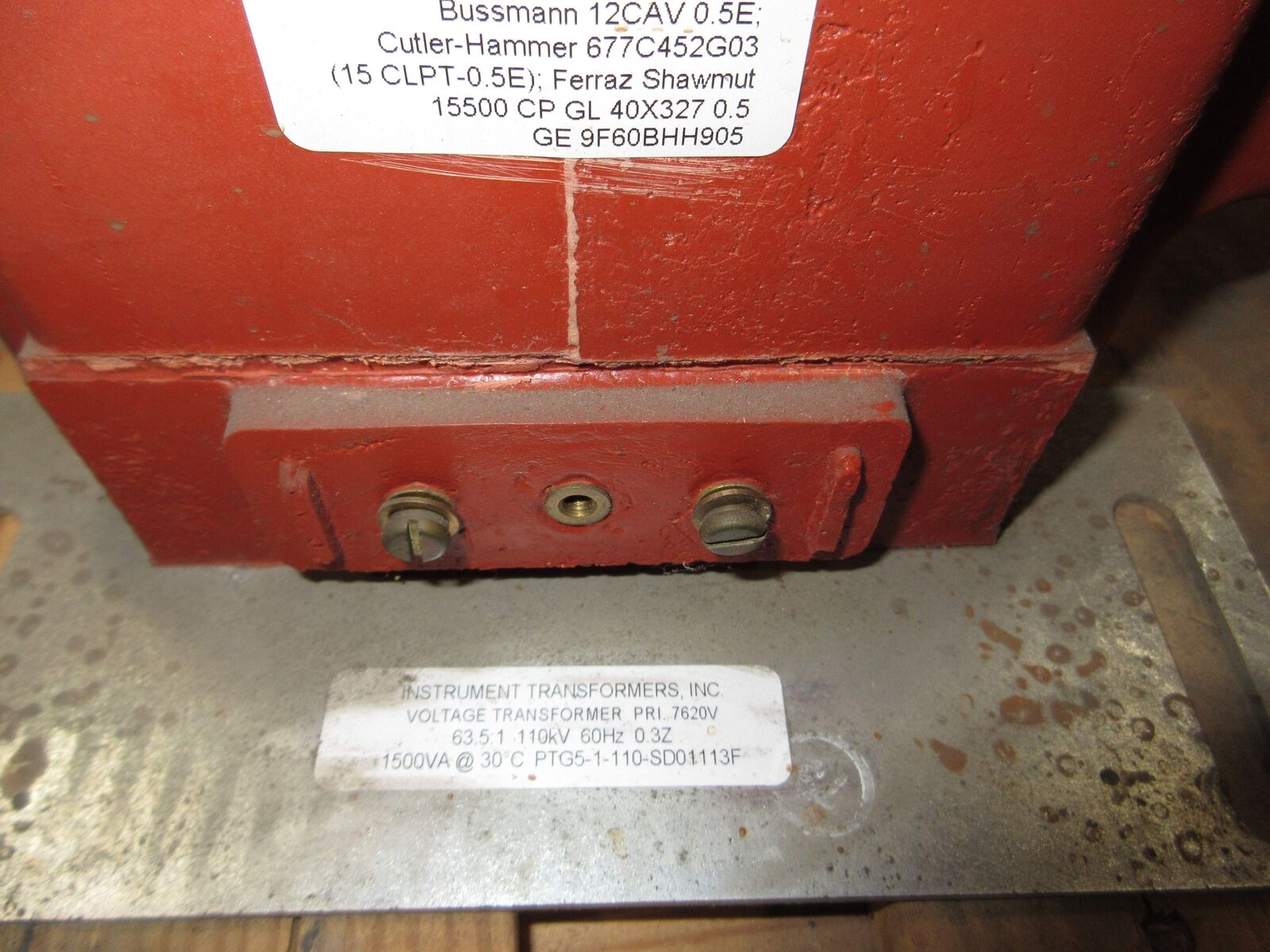 Instrument Transformers Voltage Transformer PTG5-1-110-SD01113F Pri: 7620V