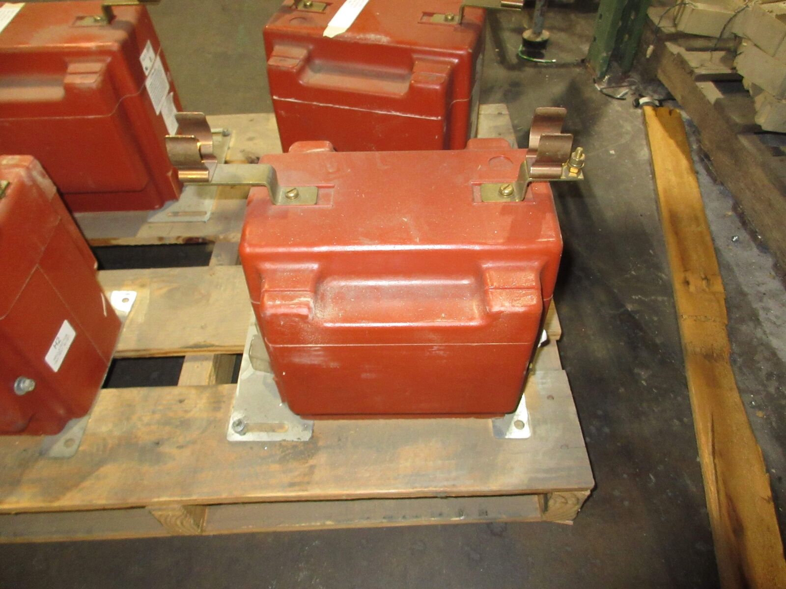 Instrument Transformers Voltage Transformer PTG5-1-110-SD01113F Pri: 7620V