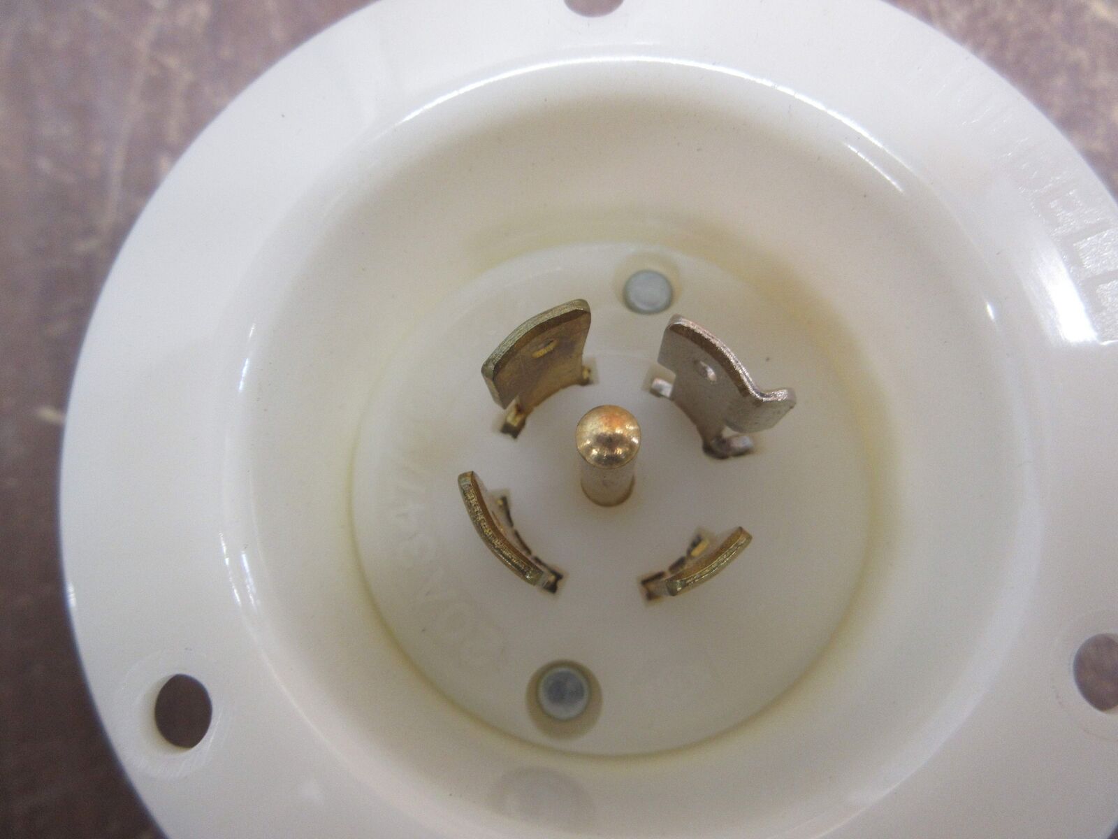 Hubbell Twist-Lock Flanged Inlet HBL2535 20A 600V 3Ph 4P 5W New Surplus