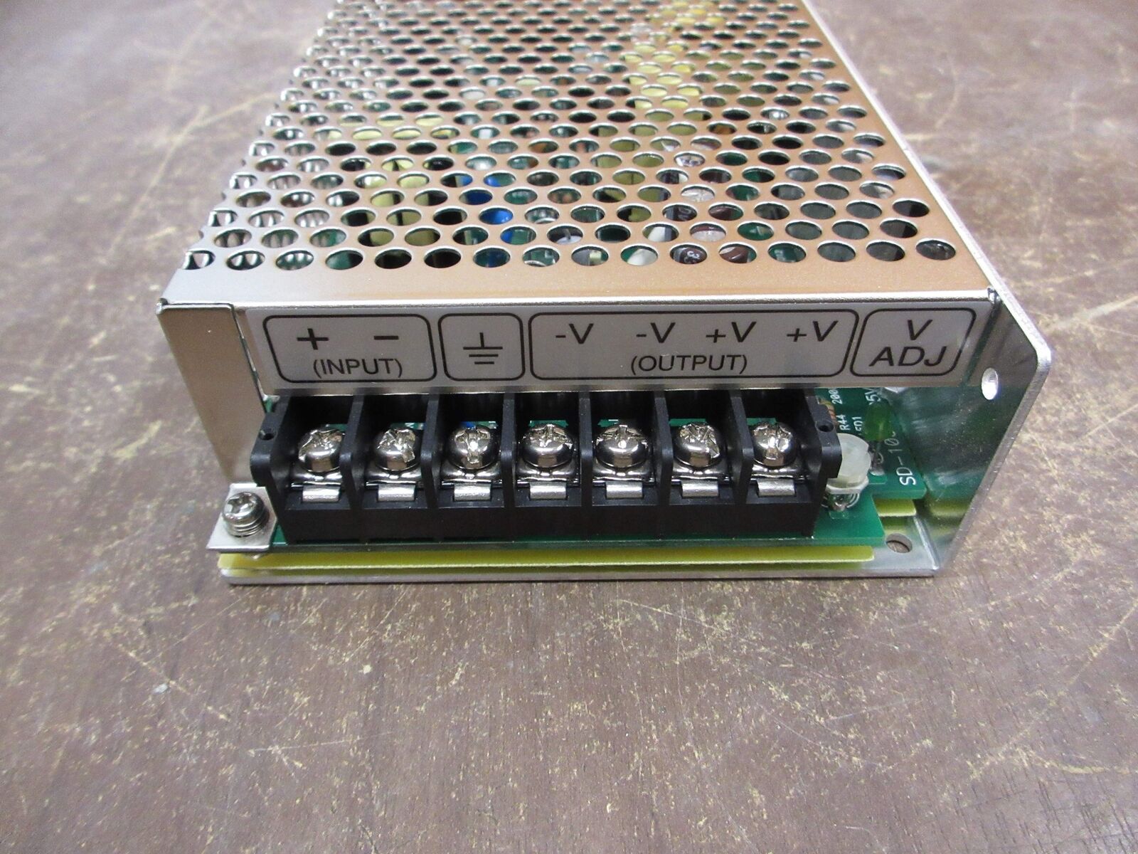 Mean Well DC-DC Converter SD-100C-24 Input: 48VDC 3A Output: 24VDC 4.2A