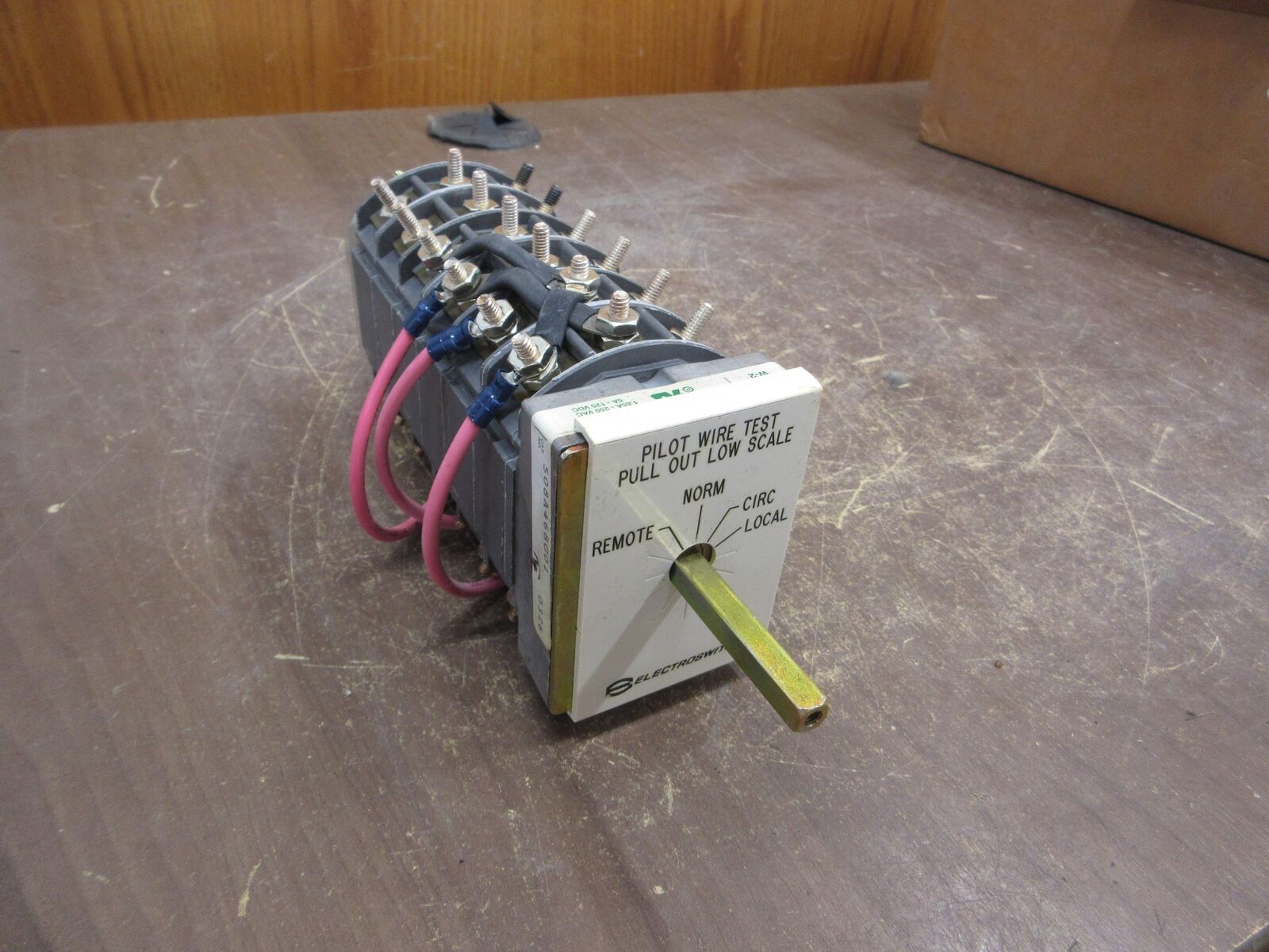 Elecroswitch Rotary Switch 508A468G01 Pilot Wire Test Pullout Low Scale *No Hand