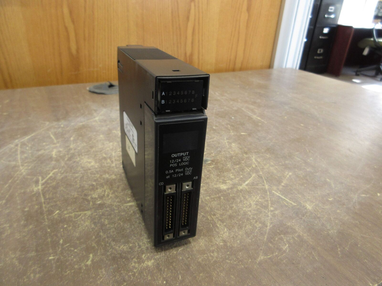 GE Fanuc Output Module IC693MDL753D 12/24VDC 0.5A 32PT *Missing Front Cover* Use