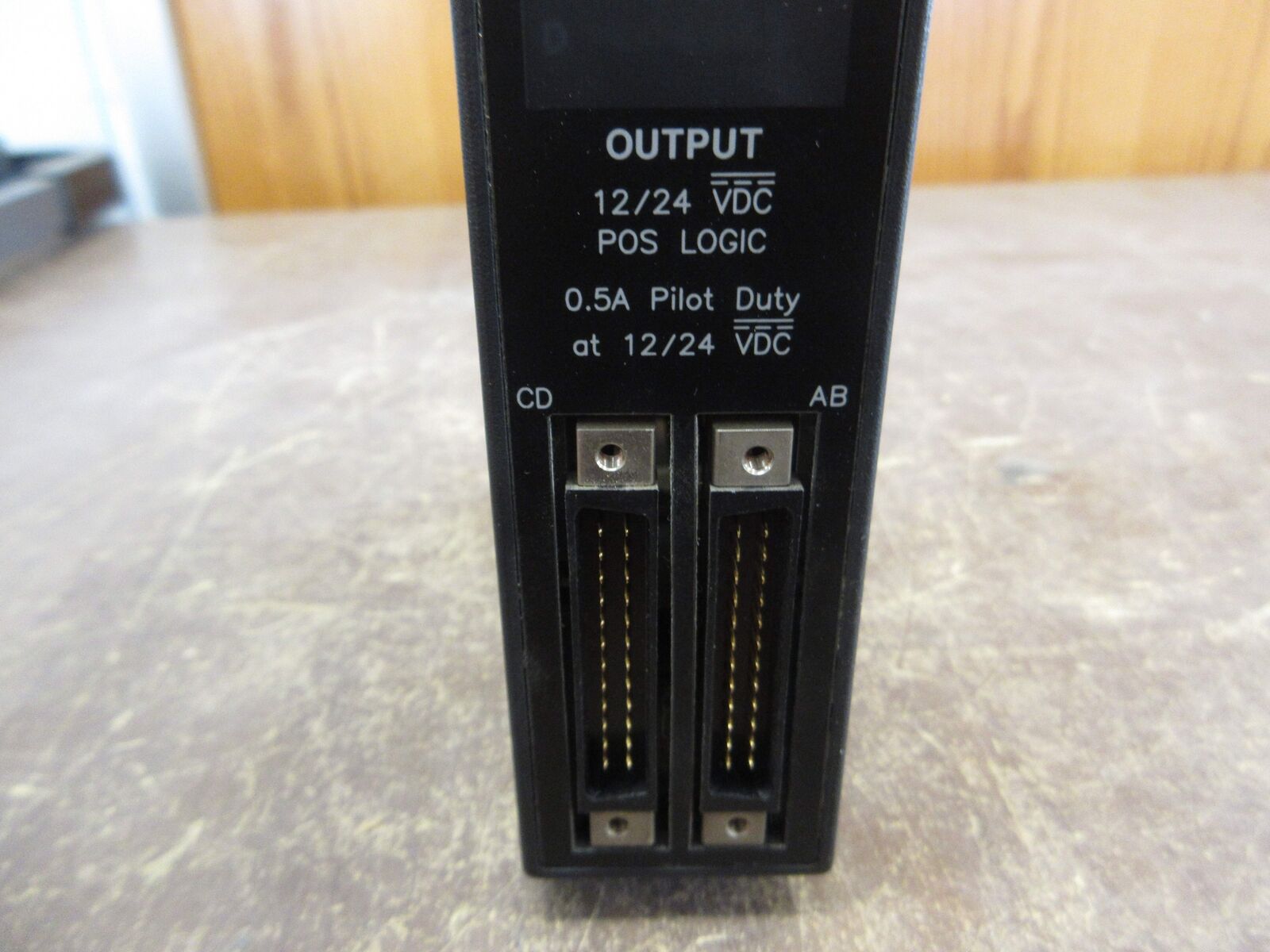 GE Fanuc Output Module IC693MDL753D 12/24VDC 0.5A 32PT *Missing Front Cover* Use