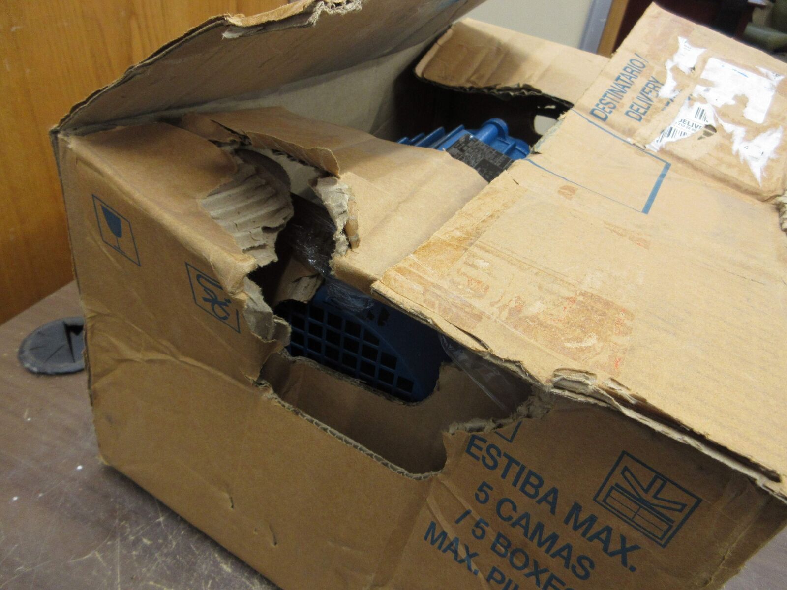 WEG Motor 00158ET3H145T-W22 1.5HP 1800RPM 575V 1.58A 60Hz 3Ph *Damaged Box*