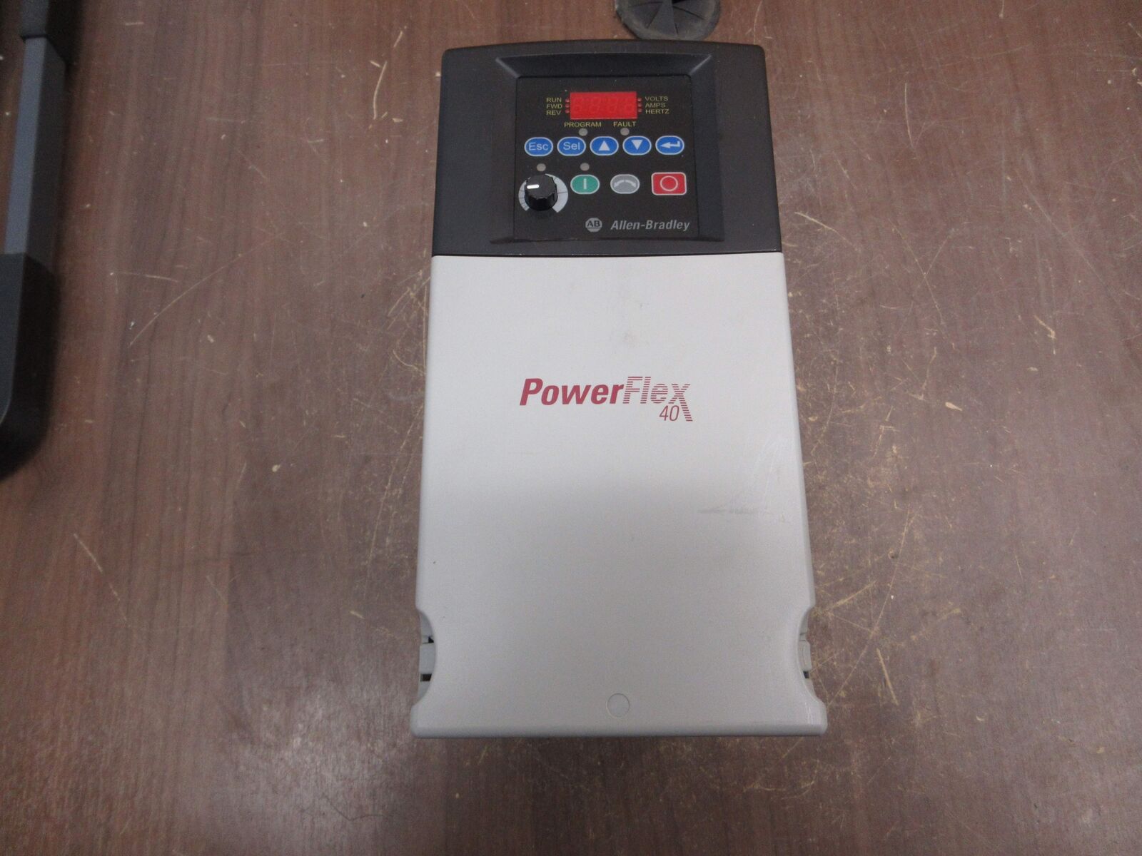 Allen-Bradley PowerFlex 40 AC Drive 22B-D012N104 7.5HP 3Ph Used
