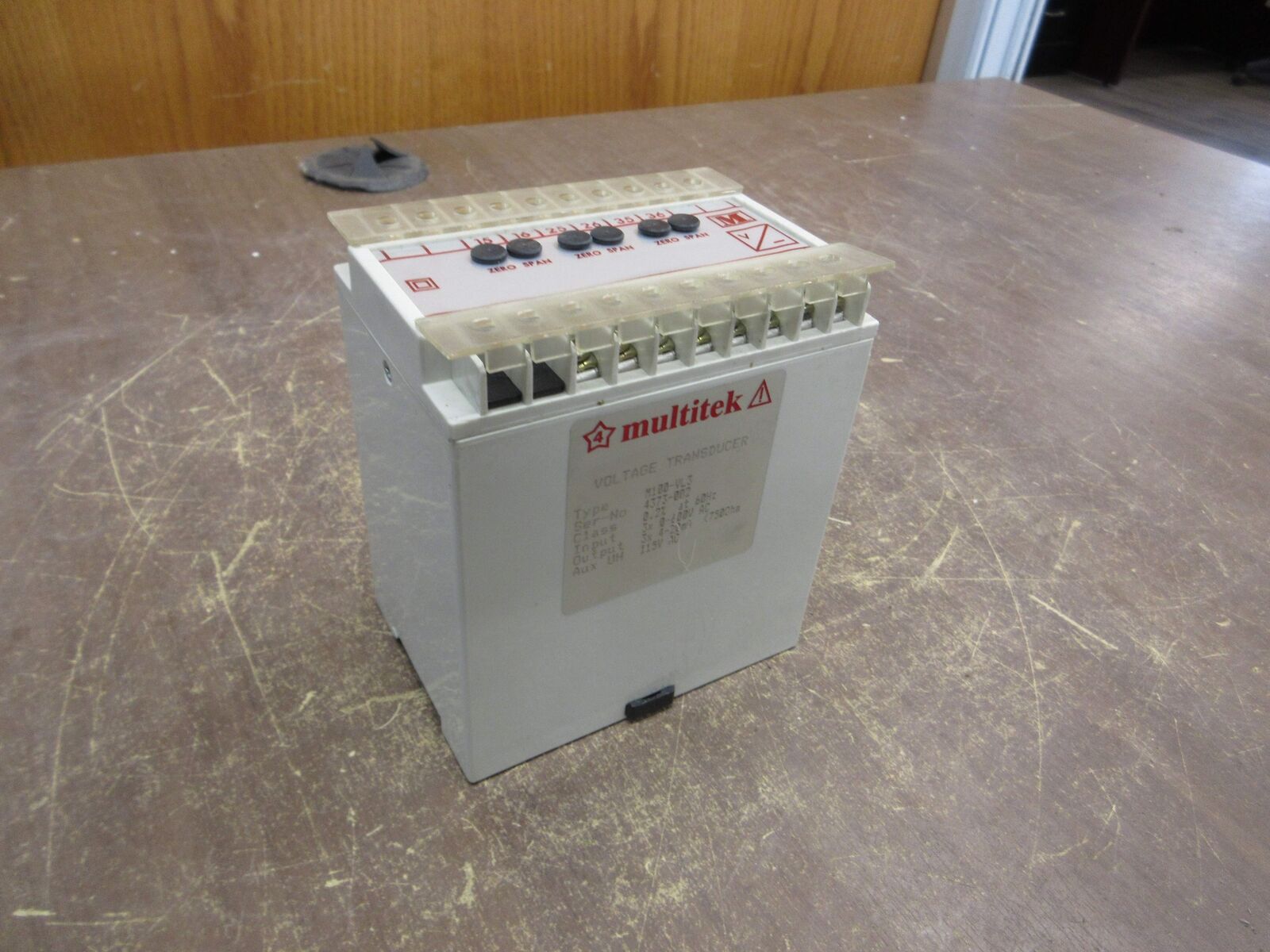 Multitek Voltage Transducer M100-VLS Input: 0-600VAC Output: 4-20mA Used